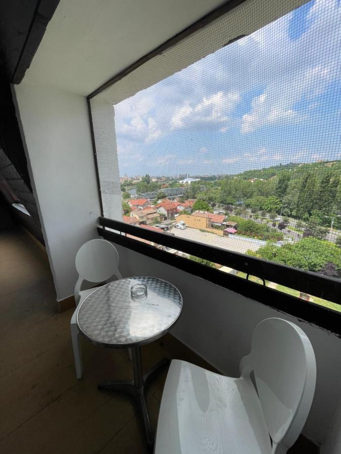 Lovely 3 Bedrooms Apartament Oradea Exterior foto
